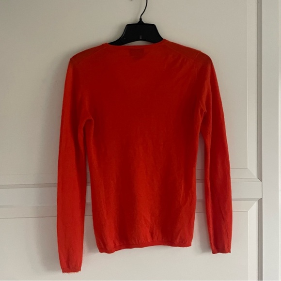 Allude Orange Cashmere Knit V-neck Pullover Sweater 20197 - Picture 3 of 7